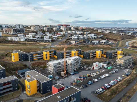 Íbúðir í byggingu í Grafarholti.