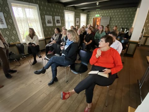 Nokkur fjöldi fólks var viðstaddur fundinn