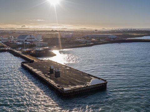 Séð yfir Gufensbryggju og Gufunes