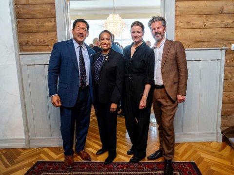 Borgarstjórahjón í Höfða. Frá vinstri, Bruce Harrell og Joanne Harrell, Arna Dögg Einarsdóttir og Dagur B. Eggertsson