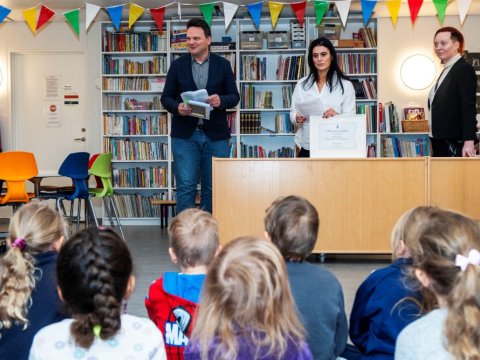 Hvatningarverðlaun veitt í Klettaborg.