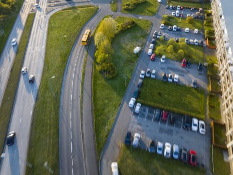 Margir þeirra sem nota bíl til að komast til vinnu hafa áhuga á að skipta yfir í aðra ferðamáta.