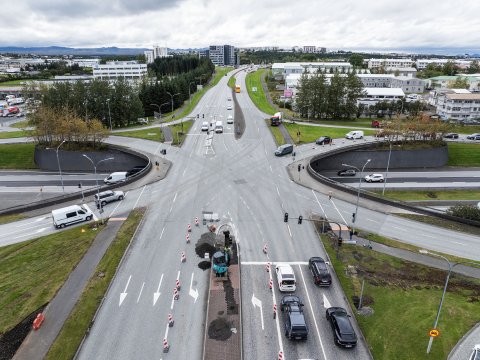 Höfðabakkabrúin yfir Vesturlandsveg.