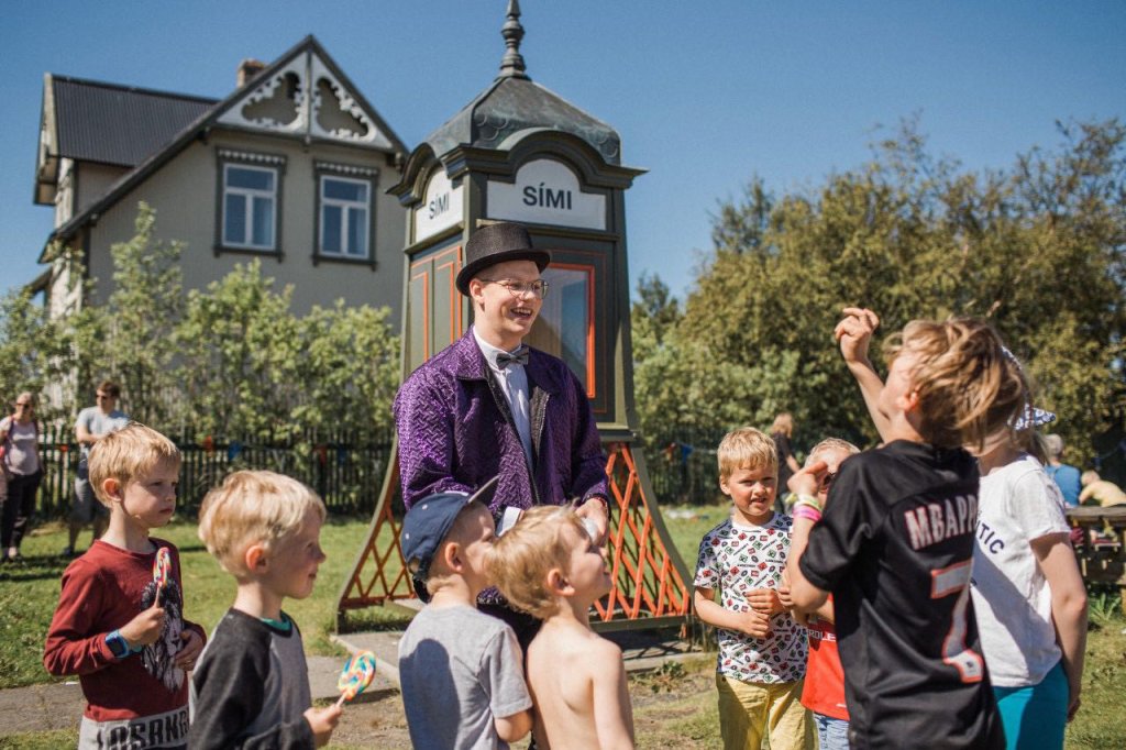 Children playing at a festival in Reykjavík during the summer