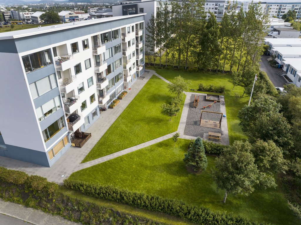 Háaleitisbraut 15-17