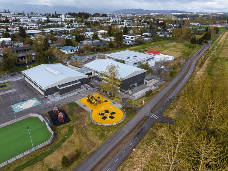 Fossvogsskóli school aerial view
