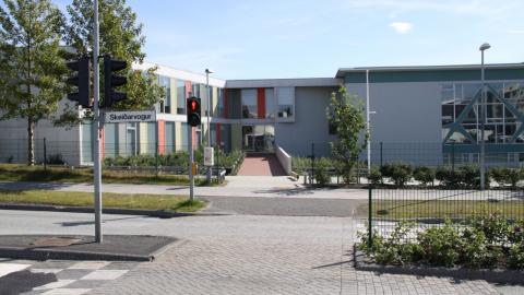 Vogaskóli entrance from Skeiðarvogur