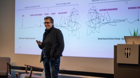 Svafa Grönfeldt, chair of the Startup Social steering group, delivers a lecture at Startup Social.