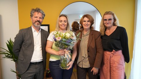 Við opnun áfangaheimilisins í dag. Frá vinstri  Dagur B. Eggertsson, borgarstjóri, Guðrún Þorgerður Ágústsdóttir, forstöðukona áfangaheimilisins, Regína Ásvaldsdóttir, sviðsstjóri velferðarsviðs og Heiða Björg Hilmisdóttir, formaður velferðarráðs.