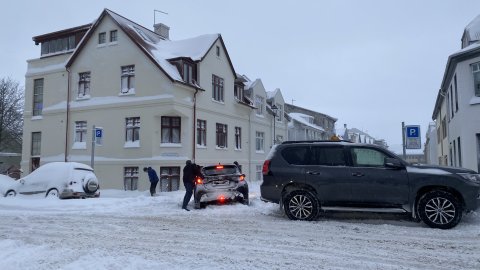 Þung færð
