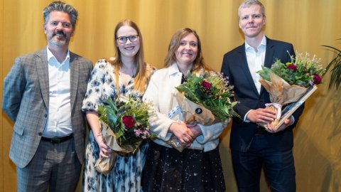 Dagur B. Eggertsson borgarstjóri, Arndís Þórarinsdóttir, Lóa Hlín Hjálmtýsdóttir og Baldvin Ottó Guðjónsson. Þrjú síðarnefndu hljóta Barnabókaverðlaun Reykjavíkurborgar 2023.