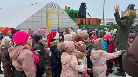 Leikskólinn Rauðhóll fær Bambahús