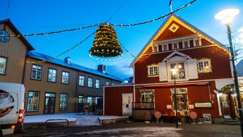 Jólabjallan á mótum Aðalstrætis og Hafnarstrætis
