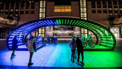 Ljóslistaverkið Lightbattle III sem verður á Ingólfstorgi á Vetrarhátíð 2025