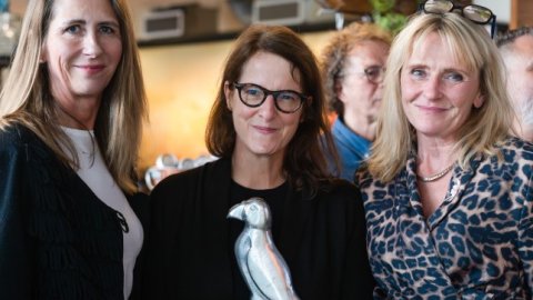 Veiting heiðursverðlauna RIFF. Frá vinstri Hrönn Marinósdóttir, stjórnandi RIFF, Ursula Meier, heiðursverðlaunahafi og Heiða Björg Hilmisdóttir, borgarstjóri.