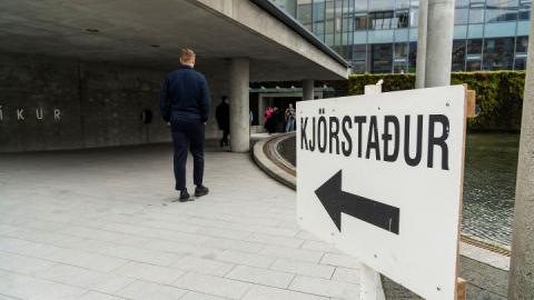 Gengið til þjóðaratkvæðis